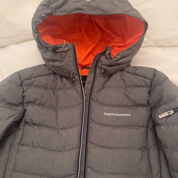 NWOT PEAK PERFORMANCE Grey outdoor duck down jacket - Picture 5 of 13